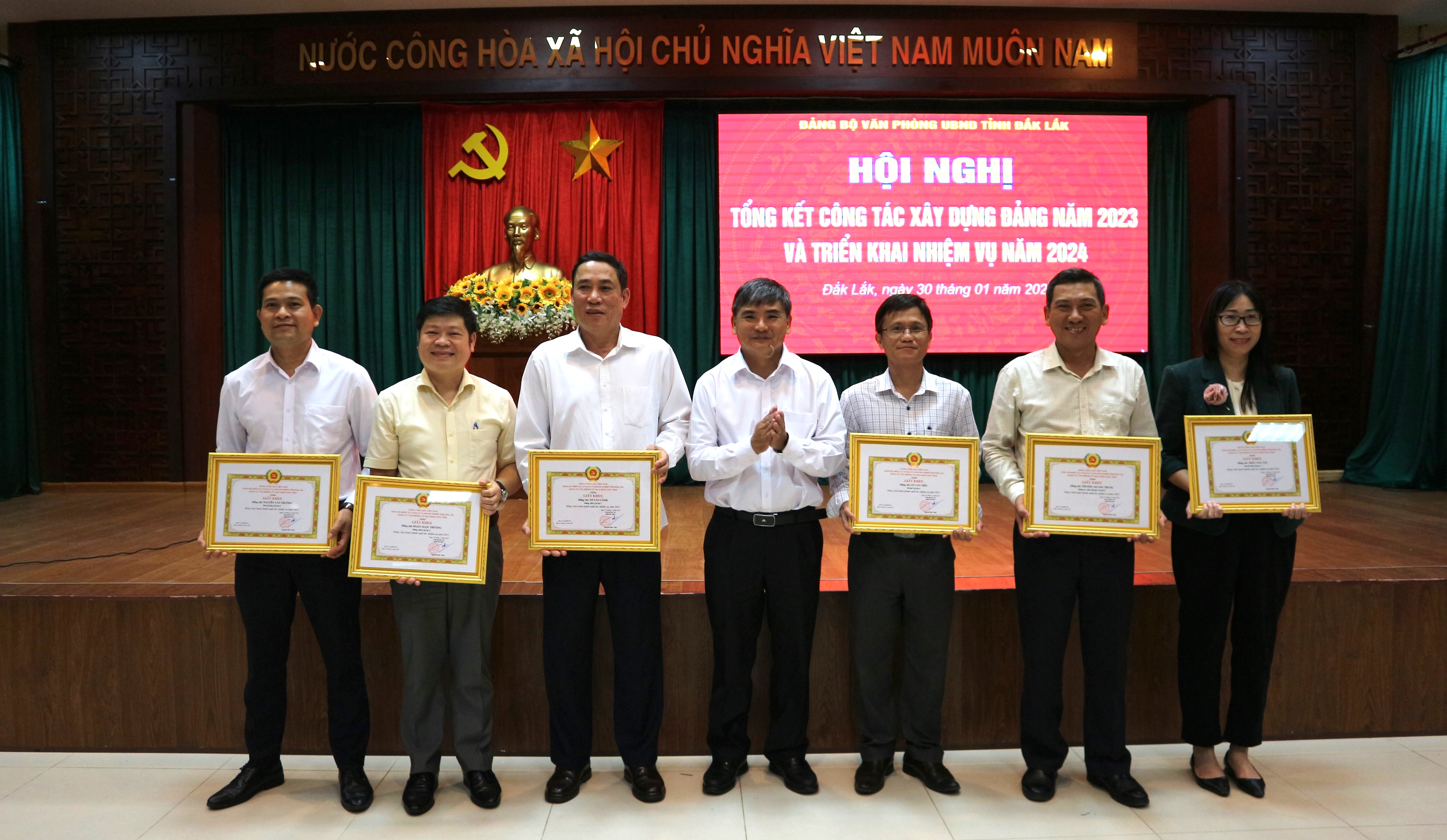 Đảng bộ Văn phòng UBND tỉnh triển khai nhiệm vụ năm 2024